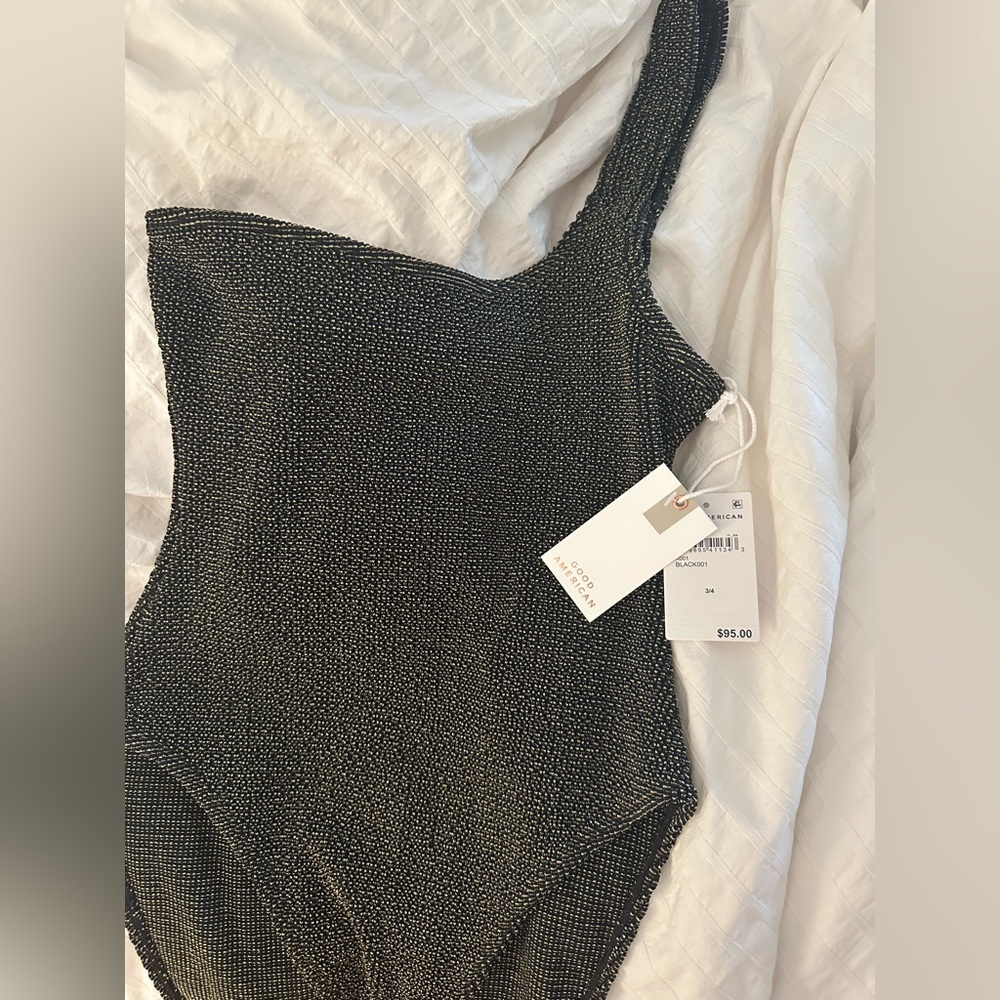 GOOD AMERICAN ALWAYS FITS METALLIC SHOULDER ONE-PIECE